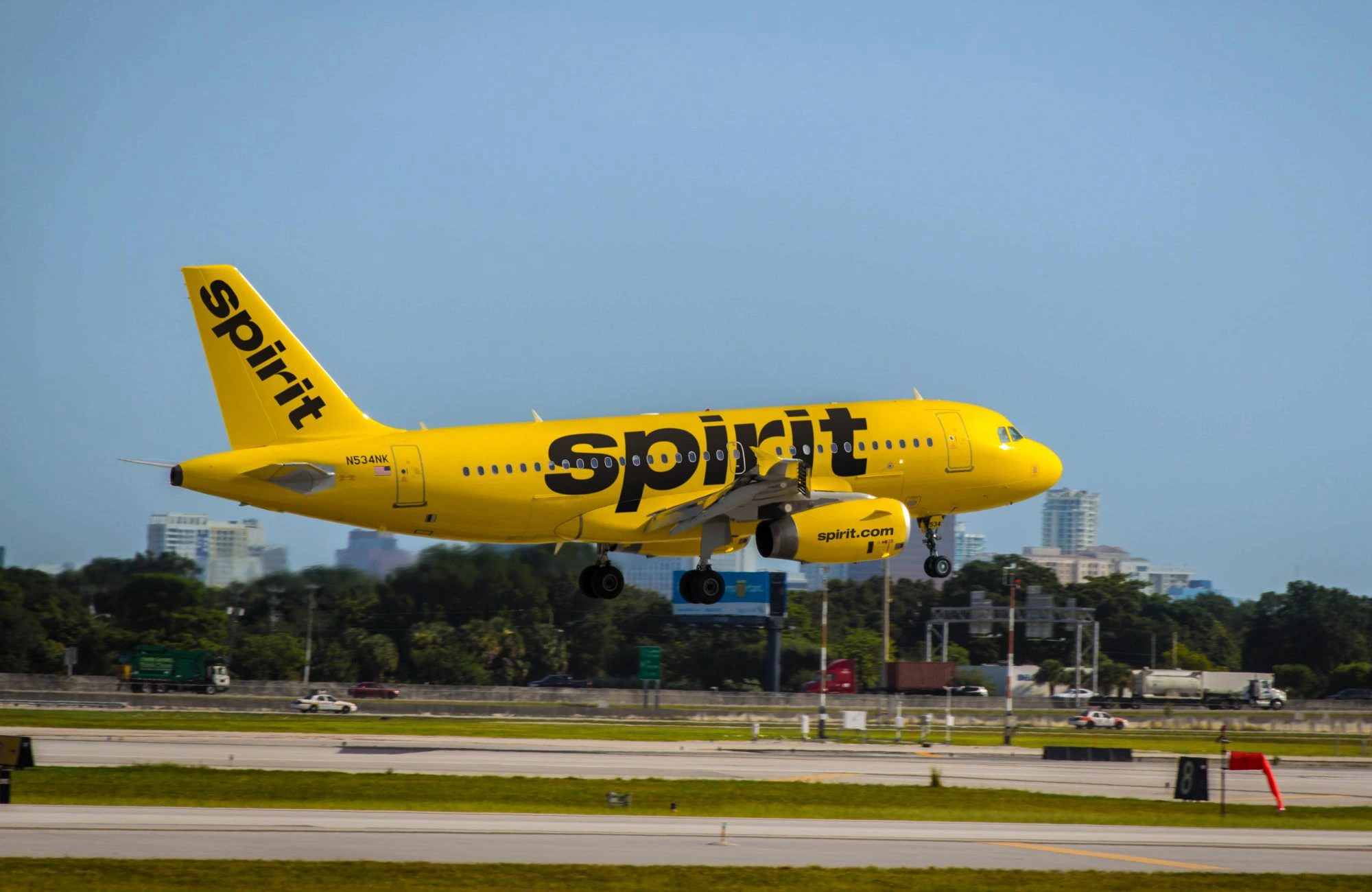 How to contact Spirit Airlines from Bogotá,Colombia?
