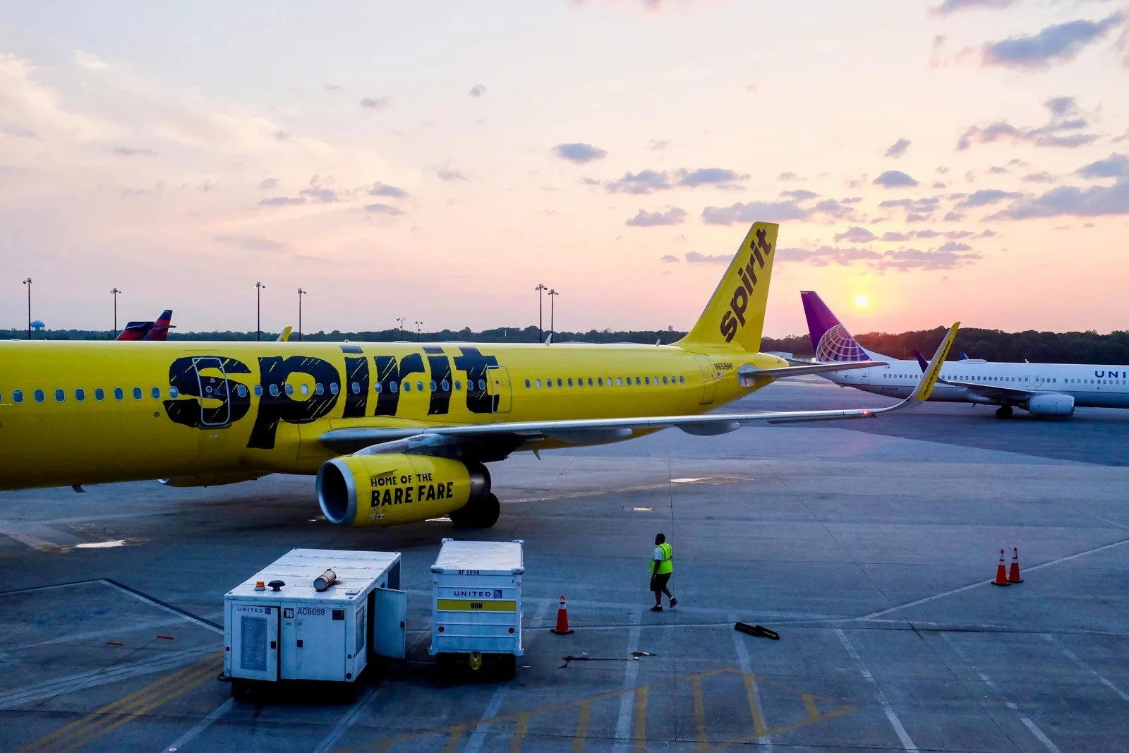 How can I contact Spirit Airlines in Nicaragua?