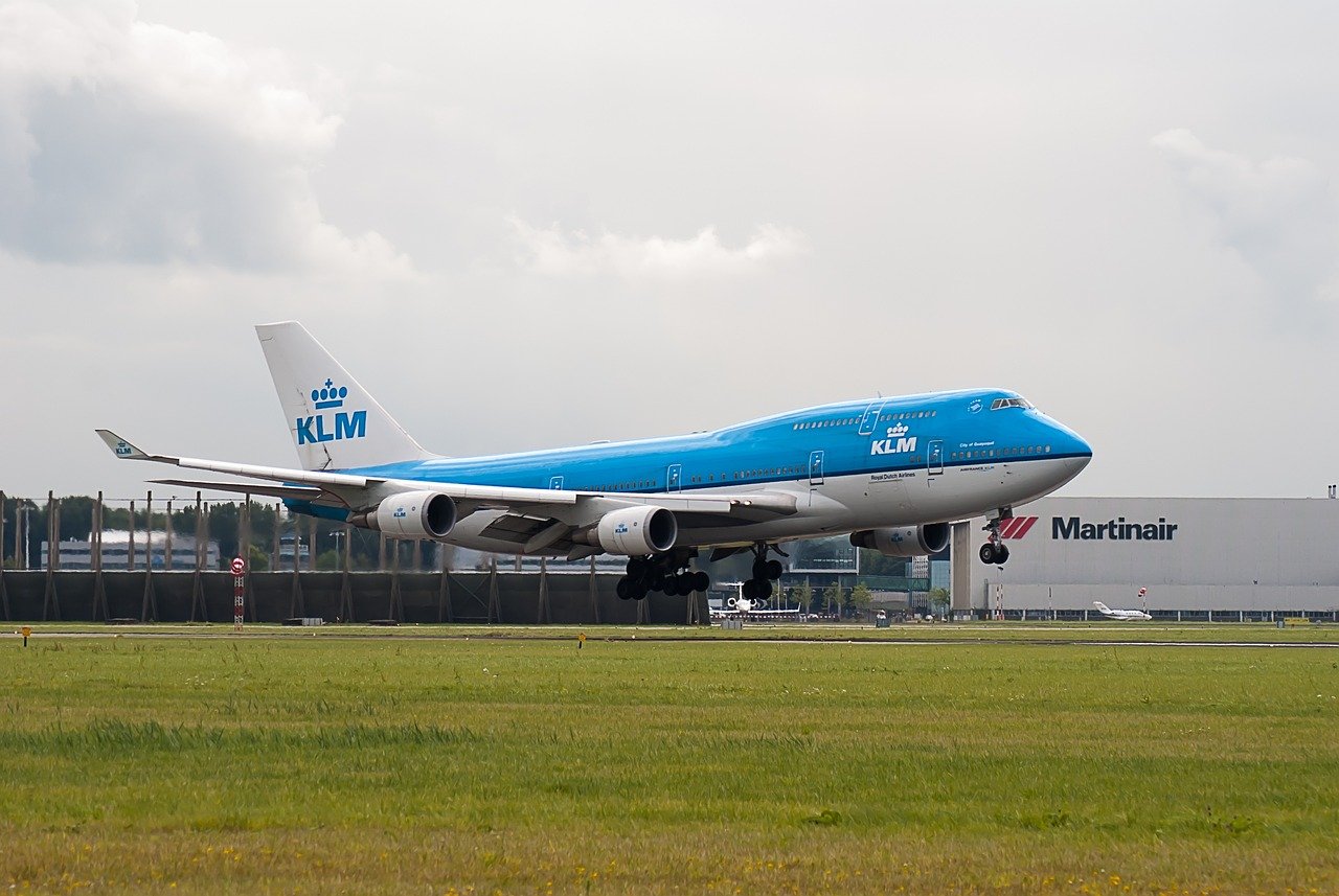 How do I contact the KLM Airlines number?