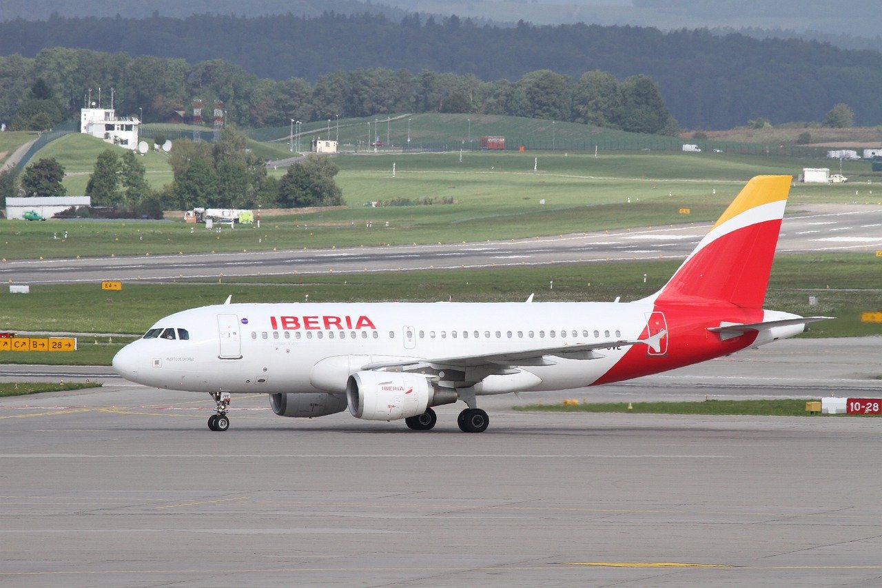Communicate to Iberia Airlines phone number